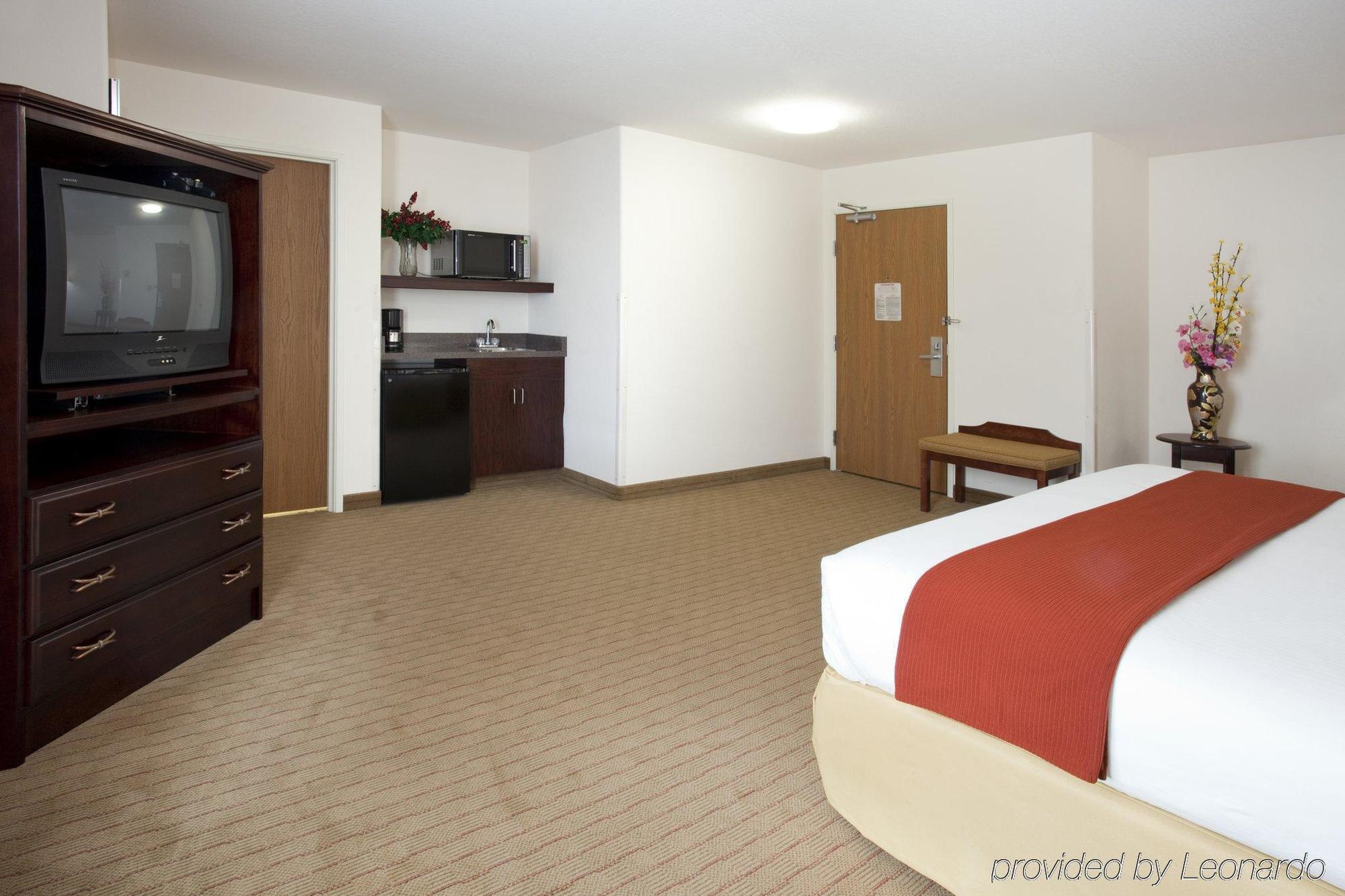 Holiday Inn Express Hotel & Suites Evanston By Ihg Cameră foto